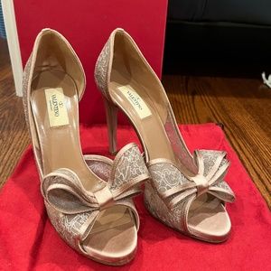 Valentino Garavani Authentic Designer Heels Brand New Never Worn, W/ Box & Bag